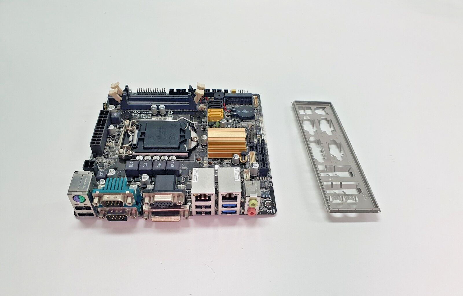 AAEON EMB-H81A, Mini-ITX