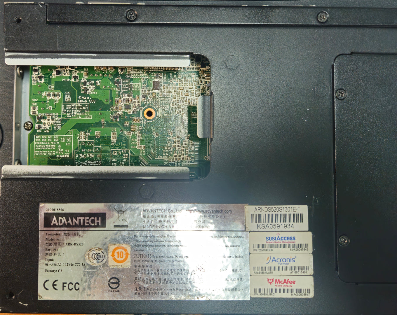 Advantech ARK-DS520 Intel Atom with NVIDIA GT218